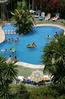 Apartahotel El Faro 2*